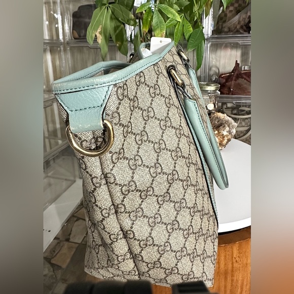 Gucci Beige and Teal Women's Tote Bag Authentic Large . - Picture 4 of 11